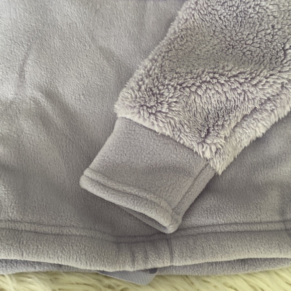 All in Motion Sherpa Lilac Color brand new with tag size M so soft and warm - Picture 10 of 15